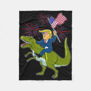 Trump rijdt op een dinosaurus Trex Patriotische 4 Fleece Deken
