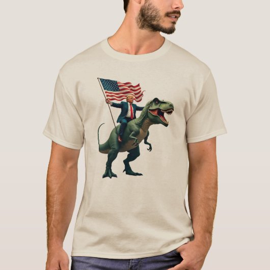Trump rijdt op T-Rex T-shirt - Keep America Great (Voorkant)