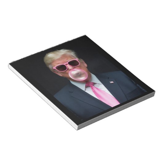 Trump Roze Bubble Gum President 47 VS Notitieblok (Schuin)