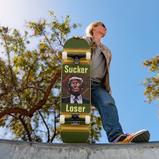 Trump Sucker/Loser Skateboard (Buiten 1)