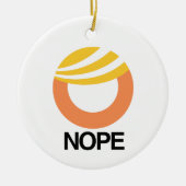 TRUMP SYMBOOL - NOPE — Anti-Trump Design - Polit Keramisch Ornament (Voorkant)