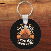 Trump Thanksgiving: ik ben dankbaar dat Trump 2024 Sleutelhanger (Voorkant)