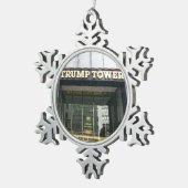 Trump Tower Tin Sneeuwvlok Ornament (Rechts)