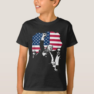 Trump Vecht Voor Amerika Golf Kaart Usa Vlag 2024 T-shirt