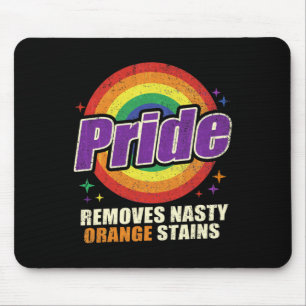 Trump verwijdert hardnekkige oranje vlekken Pride  Muismat