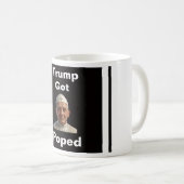 Trump werd gepope op koffiemok (Voorkant rechts)