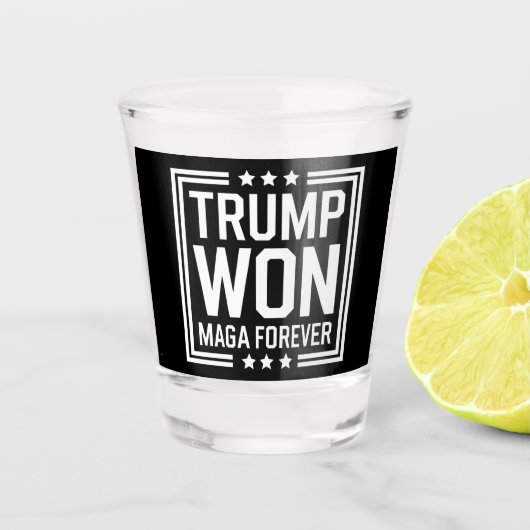 Trump wint 47e verkiezing van het Amerikaanse Pres Shot Glas (Voorkant)