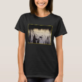 Trumpeter Zwaantjes bij Dusk T-Shirt (Voorkant)