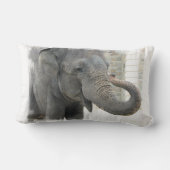 Trumpeting Elephant Pillow Kussen (Achterkant)