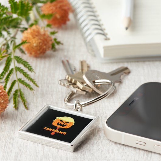 Trumpkin maakt Halloween weer geweldig - Nieuws Cl Sleutelhanger (Zijkant)