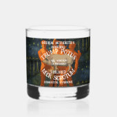 TRUMP'S NEK SCROTUM IS ZWANGER WHISKY GLAS (Achterkant)