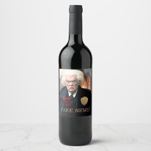 Trump's Witch Hunt Wijn Etiket (Voorkant)
