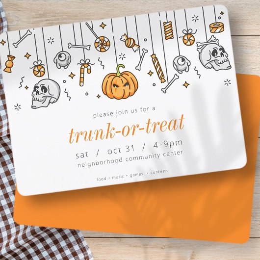 Trunk of Treat Modern Chic Halloween Party Kaart