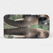 Trunk to Trunk: Een zachte olifant omhelzen Case-Mate iPhone Case (Achterkant (horizontaal))