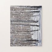 Trunks met zwarte & witte asfalen en sneeuwfoto legpuzzel (Verticaal)