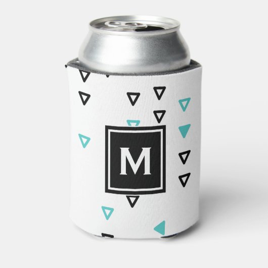 Truquoise & Zwarte Driehoeken Patroon Monogram Blikjeskoeler (Blikje Achterkant)