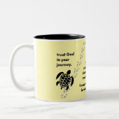 Trust God In Your Journey Mug Tweekleurige Koffiemok (Links)