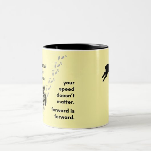 Trust God In Your Journey Mug Tweekleurige Koffiemok (Center)