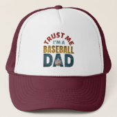 TRUST ME I'M A BASEBALL DAD TRUCKER PET (Voorkant)