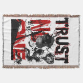 Trust No One Deken (Voorkant)