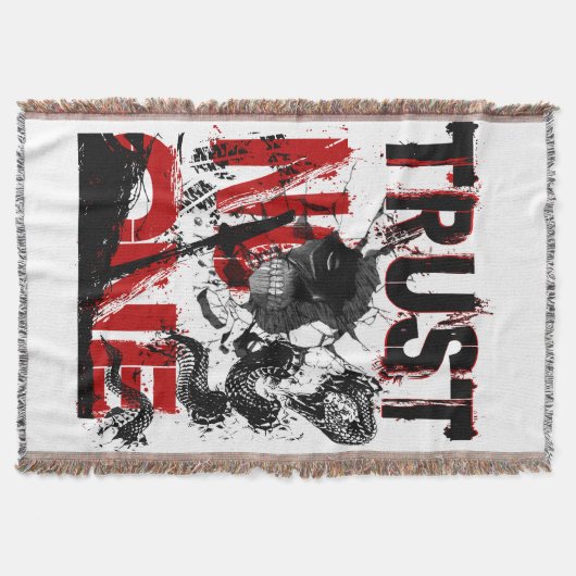 trust No One Deken (Voorkant)