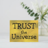 TRUST the Universe Powerverse Quote Gold Briefkaart (Staand voorkant)