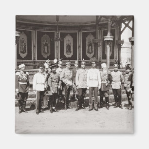 Tsar Nicholas II (1868-1918) die in de garde staat Magneet