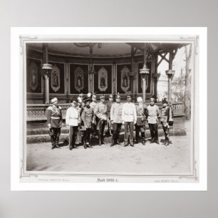 Tsar Nicholas II (1868-1918) die in de garde staat Poster