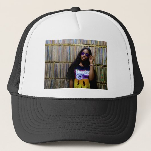 TST-MODEL TRUCKER PET (Voorkant)