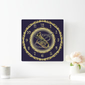 Tuba Musical Scroll ~ Gold and Navy Blue ~ Vierkante Klok (Huis)