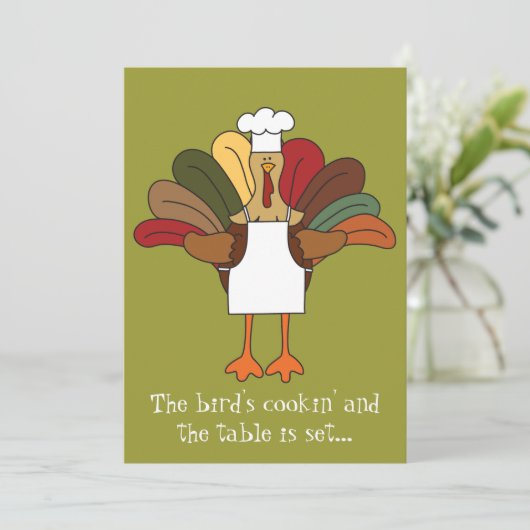 Tucker Turkey Chef Thanksgiving Dinner Invitation Kaart (Staand voorkant)