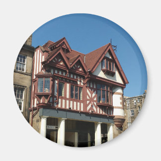 Tudor oak lijst building, Edinburgh, Schotland Magneet