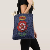 Tudor Roos Rood en Wit Tote Bag (Dichtbij)