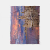 Tufa-formaties op Mono Lake Fleece Deken (Voorkant)