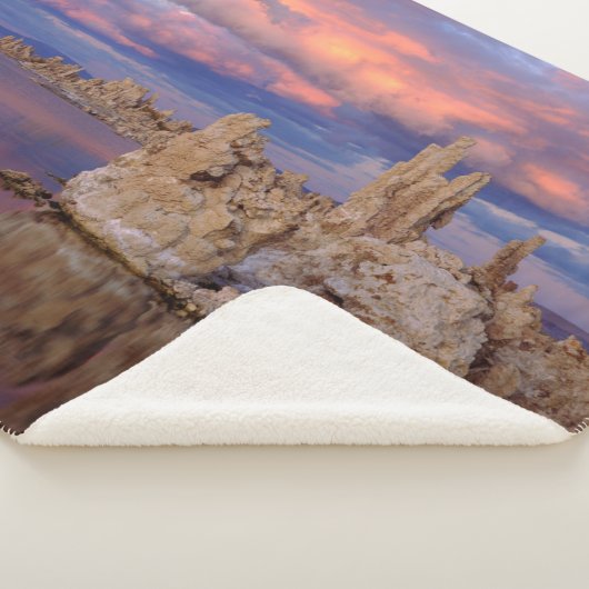 Tufa-formaties op Mono Lake Sherpa Deken (3/4)