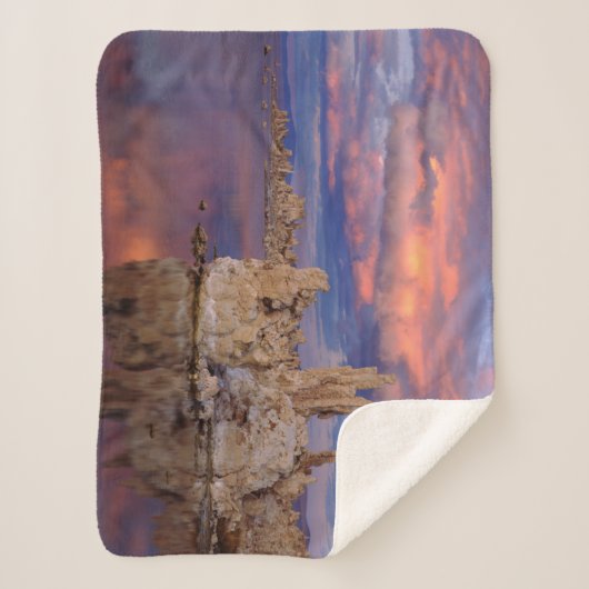 Tufa-formaties op Mono Lake Sherpa Deken (Voorkant)