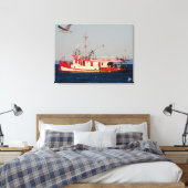 Tug Boat op Mutiny Bay met een vogel Canvas Afdruk (Insitu (Slaapkamer))