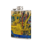 Tugboat sailing at river, montevideo, uruguay heupfles (Links)