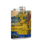 Tugboat sailing at river, montevideo, uruguay heupfles (Rechts)