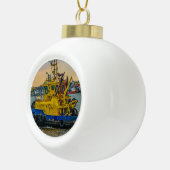 Tugboat sailing at river, montevideo, uruguay keramische bal ornament (Rechts)
