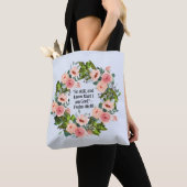 Tuin-geïnspireerd roze bloemenkrans serene citaat tote bag (Dichtbij)