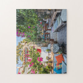 Tuin van een restaurant in Alacati, Izmir, Turkije Legpuzzel