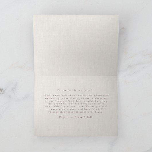 Tuinbruiloft met grillige wilde bloemen Dankjewel Aankondiging (Binnen)