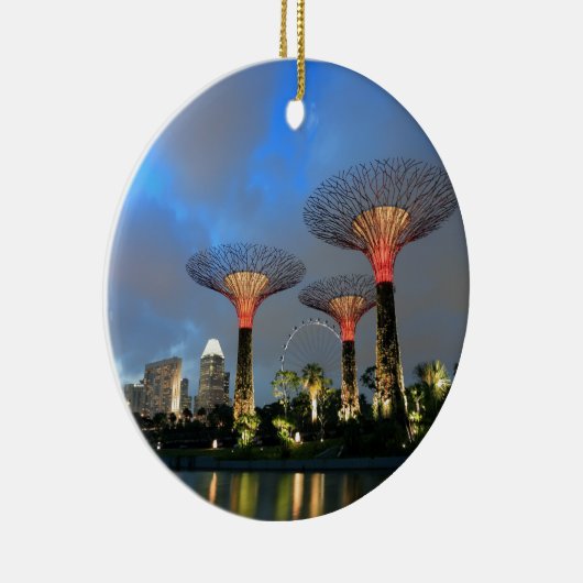 Tuinen van de Bay Singapore Supertree Grove Keramisch Ornament (Rechts)