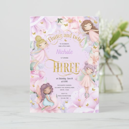 Tuinfee met roze paarse bloem, derde verjaardag kaart (Staand voorkant)