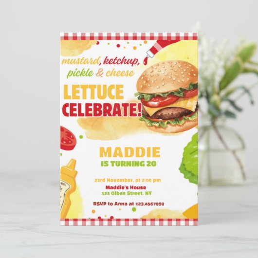 Tuinfeest met hamburgers, geruite vrije tijd en gr kaart (Staand voorkant)