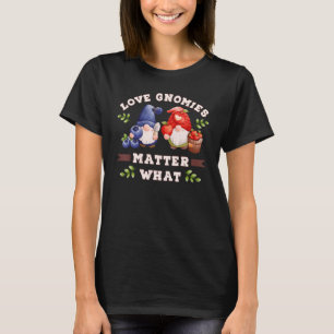 Tuinkabouters  kabouters met blauwe bessen en appe t-shirt