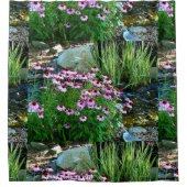 Tuinstroom met Paarse Coneflowers Douchegordijn (Voorkant)