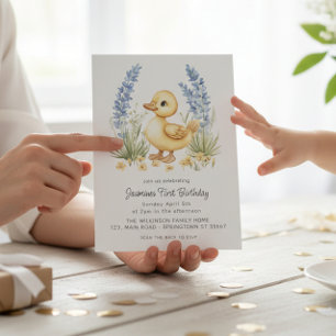 Tuintje met cute eendje eerste verjaardag QR-code Kaart