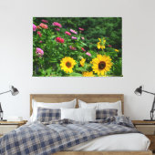 Tuintuin, Uitzicht, bloesems, zonnebloemen Canvas Afdruk (Insitu (Slaapkamer))